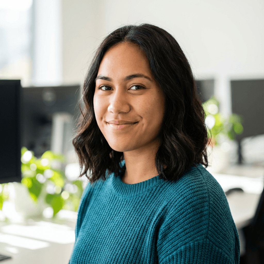 Sofia Rossi, Travel & Adventure Blogger